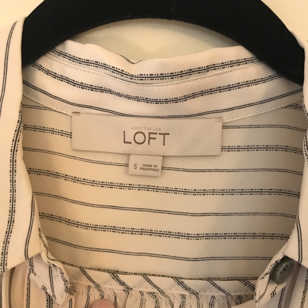 Loft Ruffle Front Blouse - Picture 5 of 6